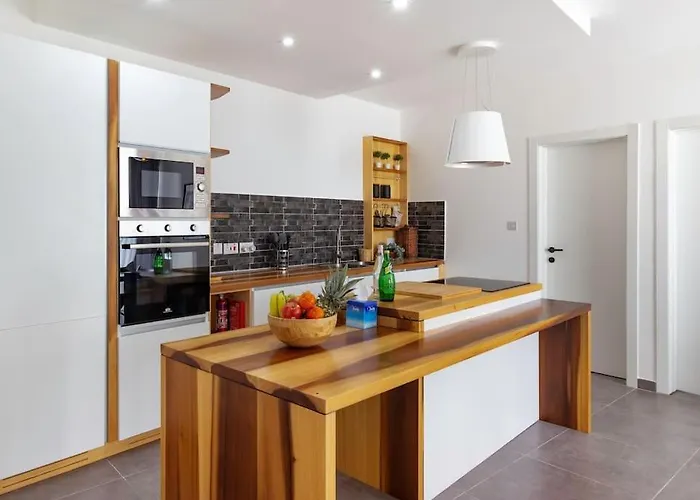 Elegant 2Br Apartment Close To Beach And Paceville